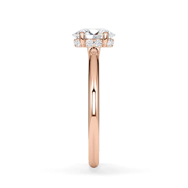 Verlobungsring Hidden Halo Oval mit Lab Grown Diamant ab 0.50ct